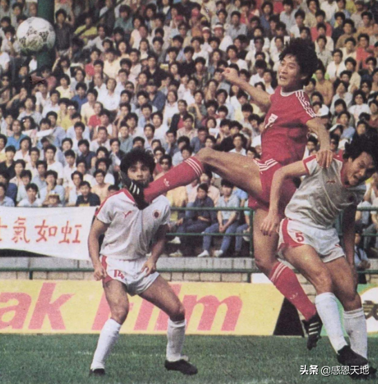 中国什么时候进世界杯(1989年！只差几分钟，国足就能首次入围世界杯)