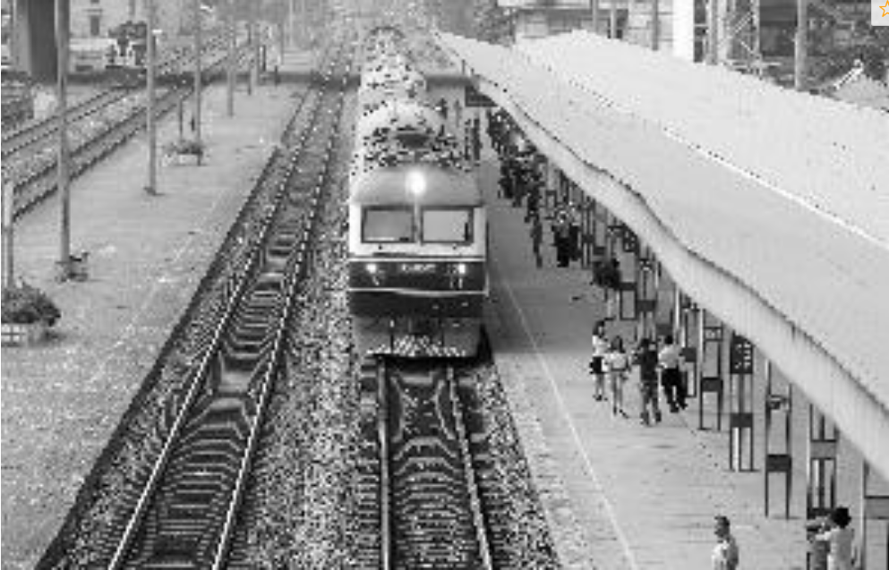 1960年湖南男子火车站卖烟被抓，男子直言香烟是将军送的，他是谁