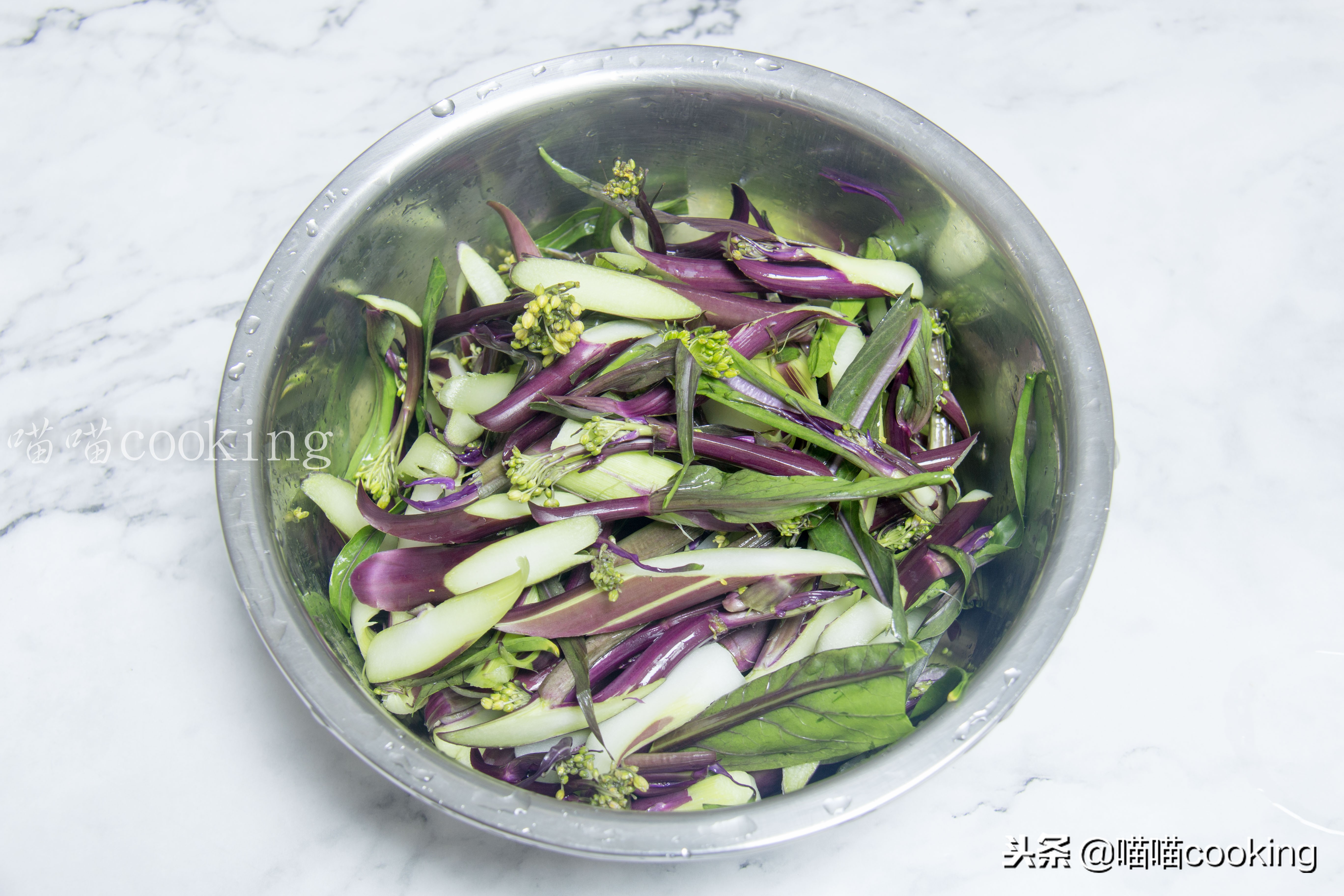 这个菜很神奇，质嫩清甜，维生素含量高，冬天更要多吃