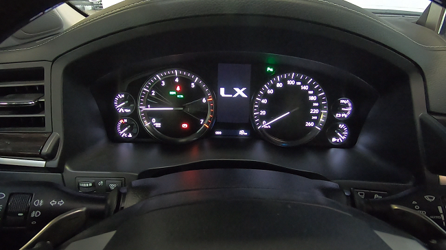 实车拍摄2021款雷克萨斯lx570价格及图片
