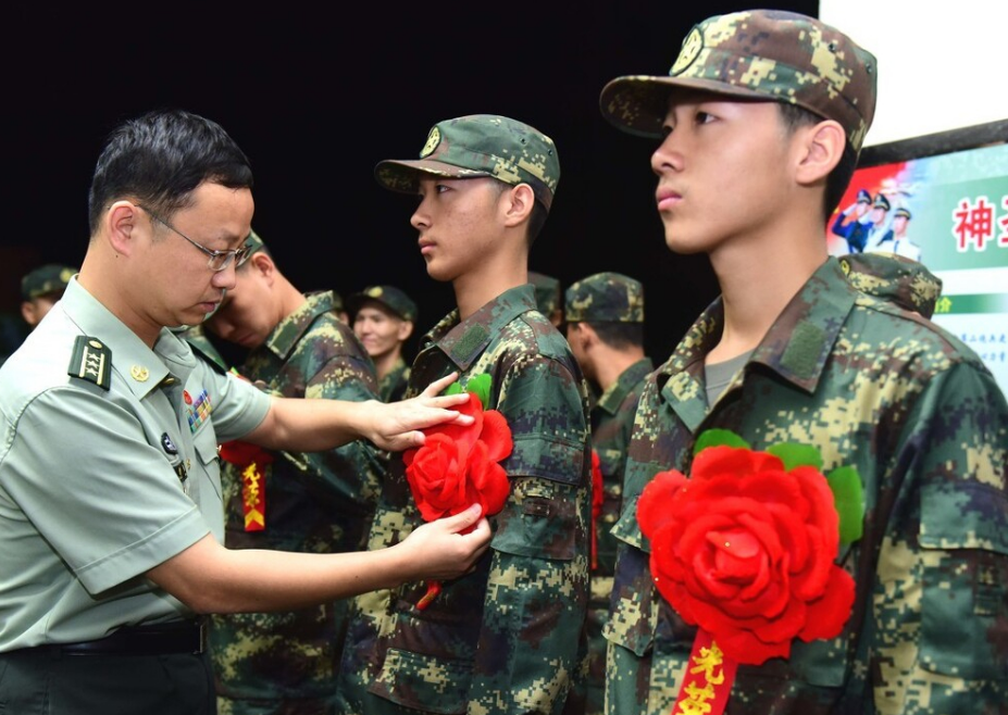 征兵出现新的要求，满足条件才能去当兵，学生可作参考