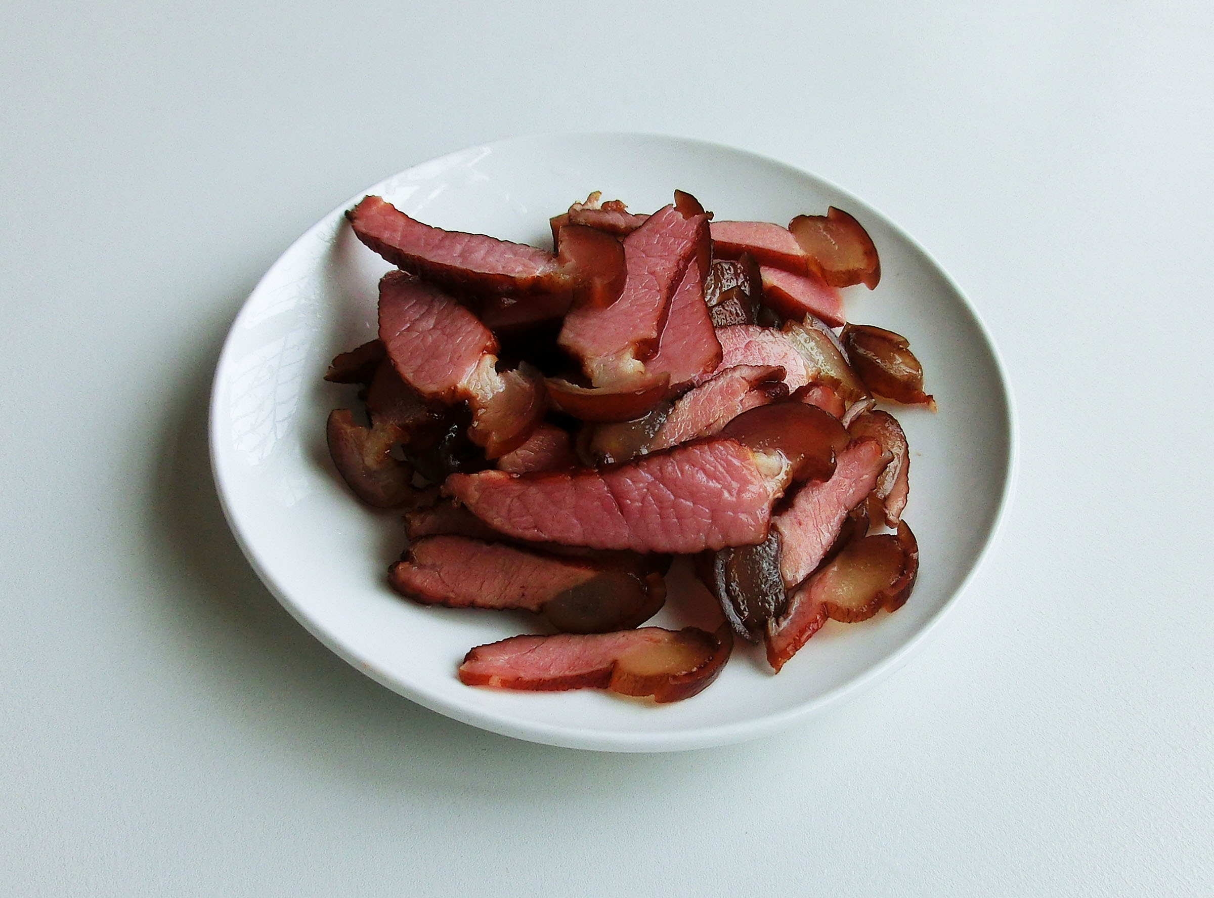 干茶树菇冷水泡还是热水泡？饭店的鲜香劲道，原来大厨是这样做的