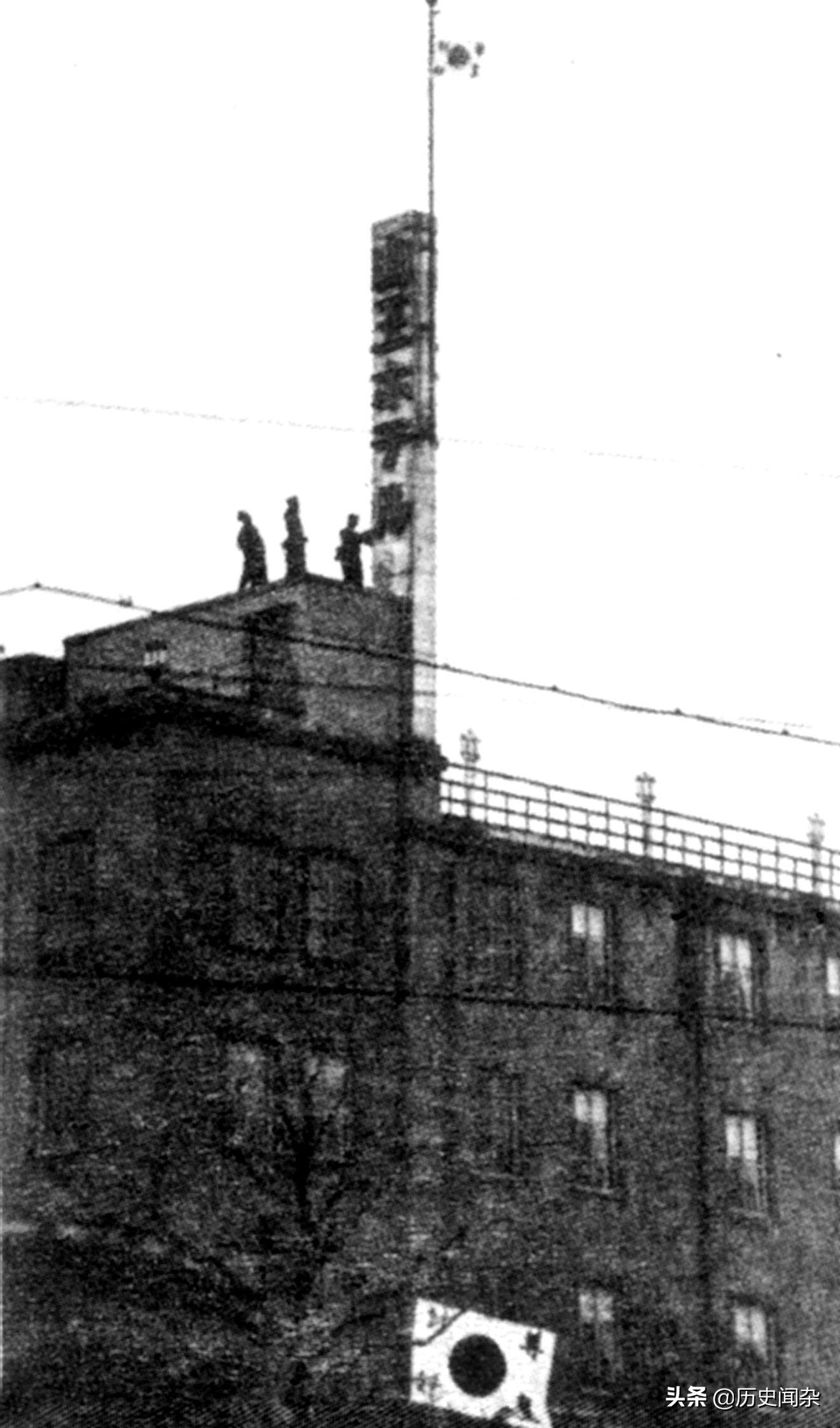 1936年的日本，疯癫的女人阿部定抢了疯癫的皇道派军人的新闻头条