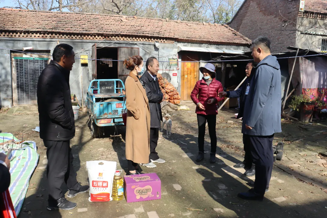 濮阳市第五人民医院:严冬送暖 岁寒情深