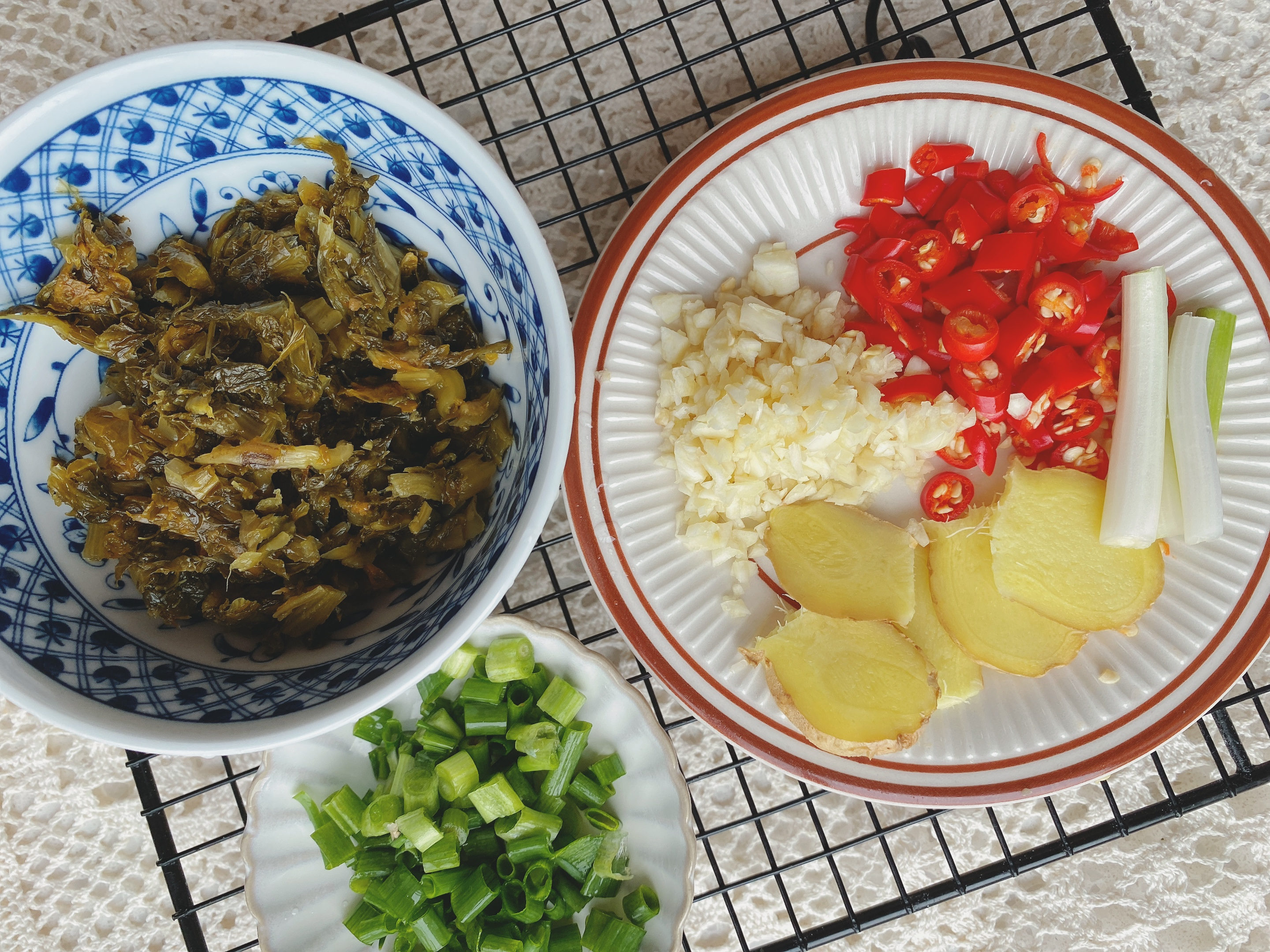 地木耳怎么做好吃（烹饪注意2点没有泥味很下饭）