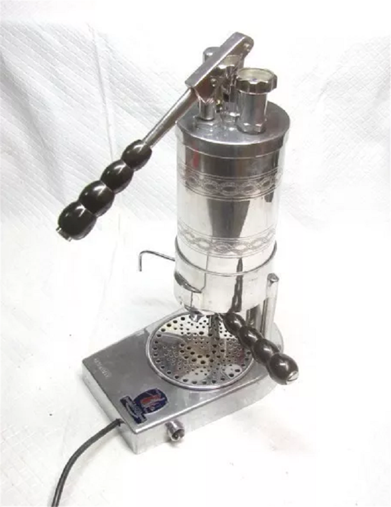 咖啡机款式众多，选到眼花缭乱，看懂这些技巧让你购买路上不迷路