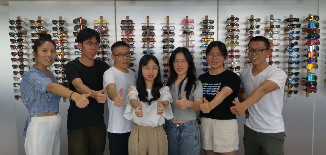 ALL IN国际站，三个月跻身行业TOP！“眼镜哥“驰骋RTS赛道