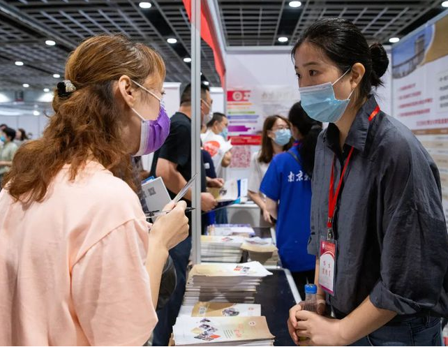遭女生“嫌弃”的男友职业排名，公务员排名靠前，榜首在意料之中