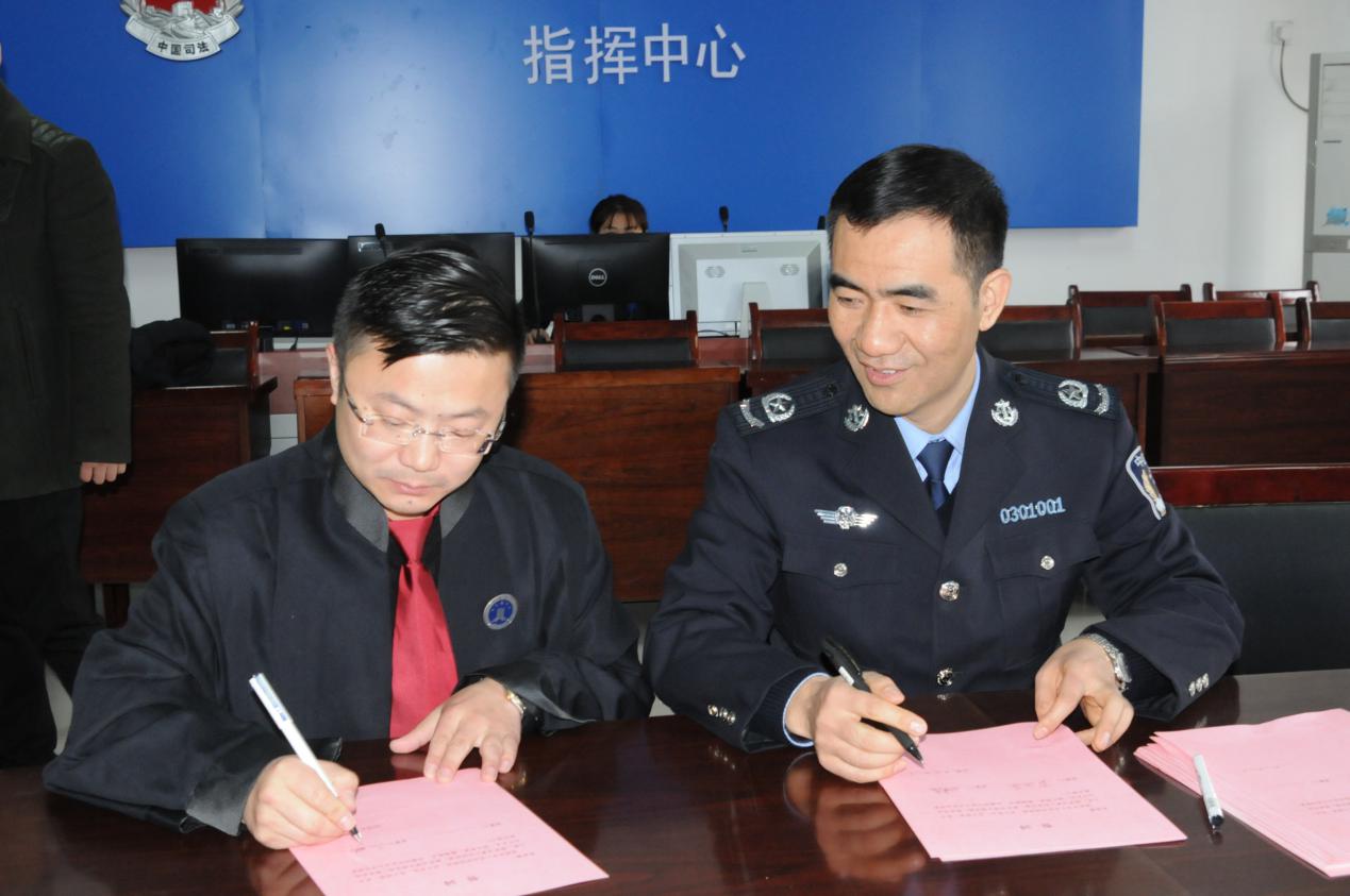 首个“宪法宣传周” 安徽律师庄严宣誓 郑重承诺