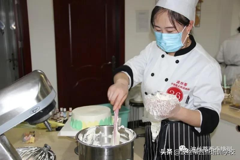 2021芝罘区“清泉实业·波丝蒂杯”第五届西点技能竞赛举行