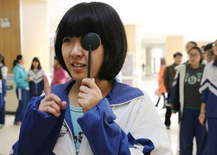 高考生“体检翻车”走红，众多学生吓出表情包，医生：我也不想