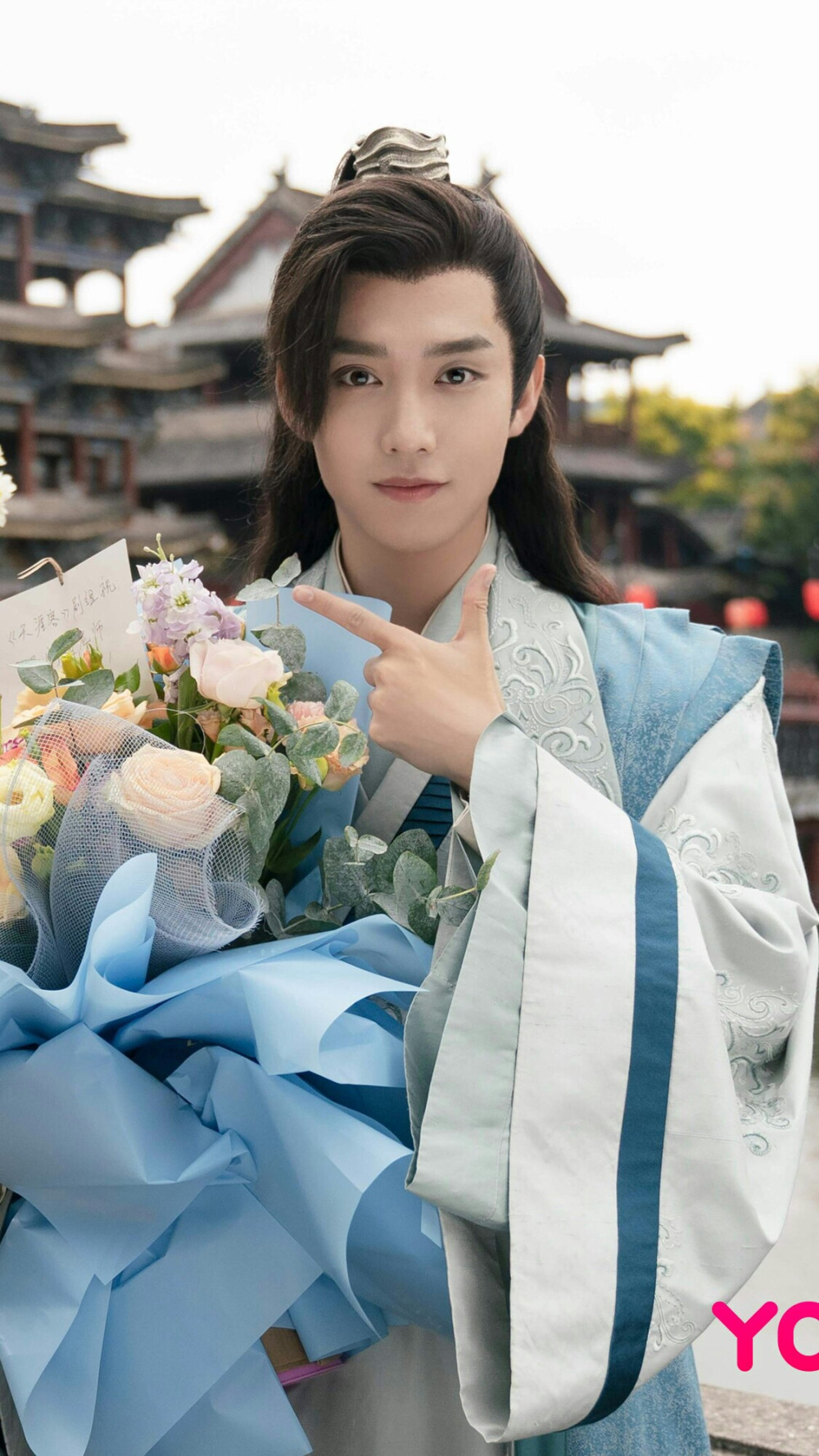 古装帅气又仪态端方的8位男星,个个让人眼前一亮,却都不火