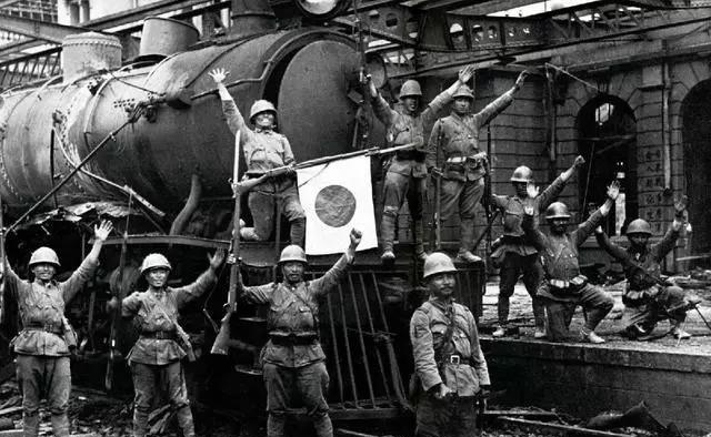 《辛丑条约》赔款分39年还清，但10年后清就亡了，剩下的债呢