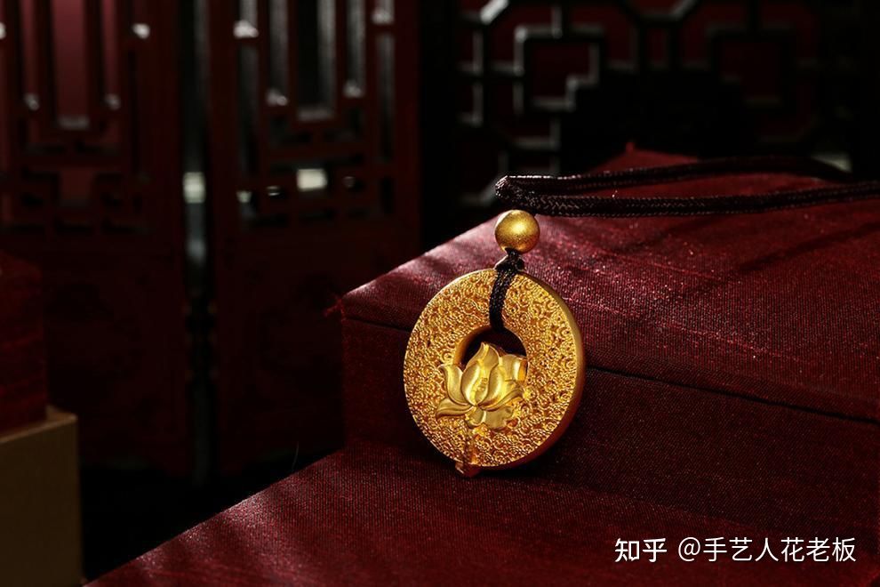 扒一扒各大黄金首饰品牌的“古法金系列”