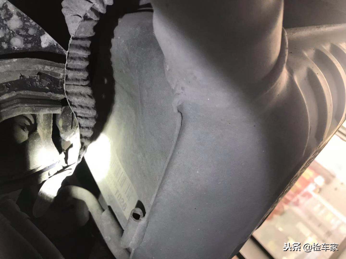 4年贬值40万的奔驰SLK 收入到多少你会买这款车？