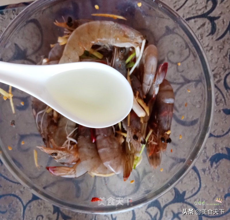 大虾的做法简单好吃（教你做8道鲜美诱人的大虾做法）