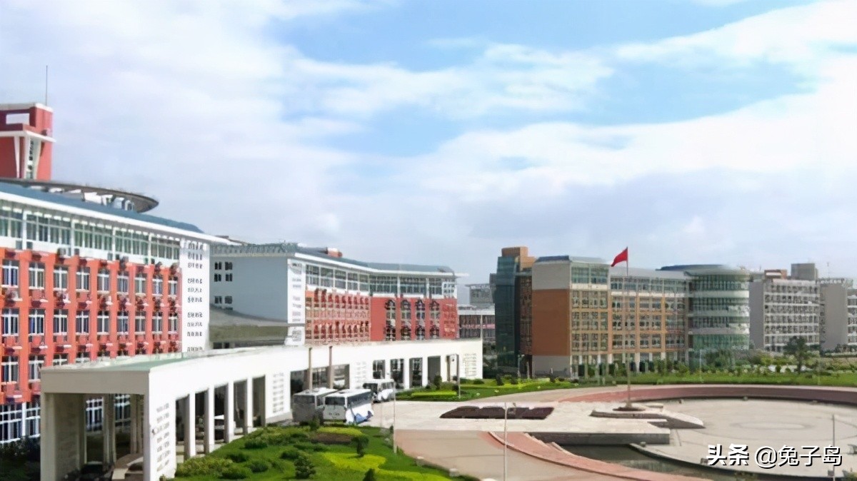 最新出炉：2021年福建省高职院校排名！厦门海职院领跑