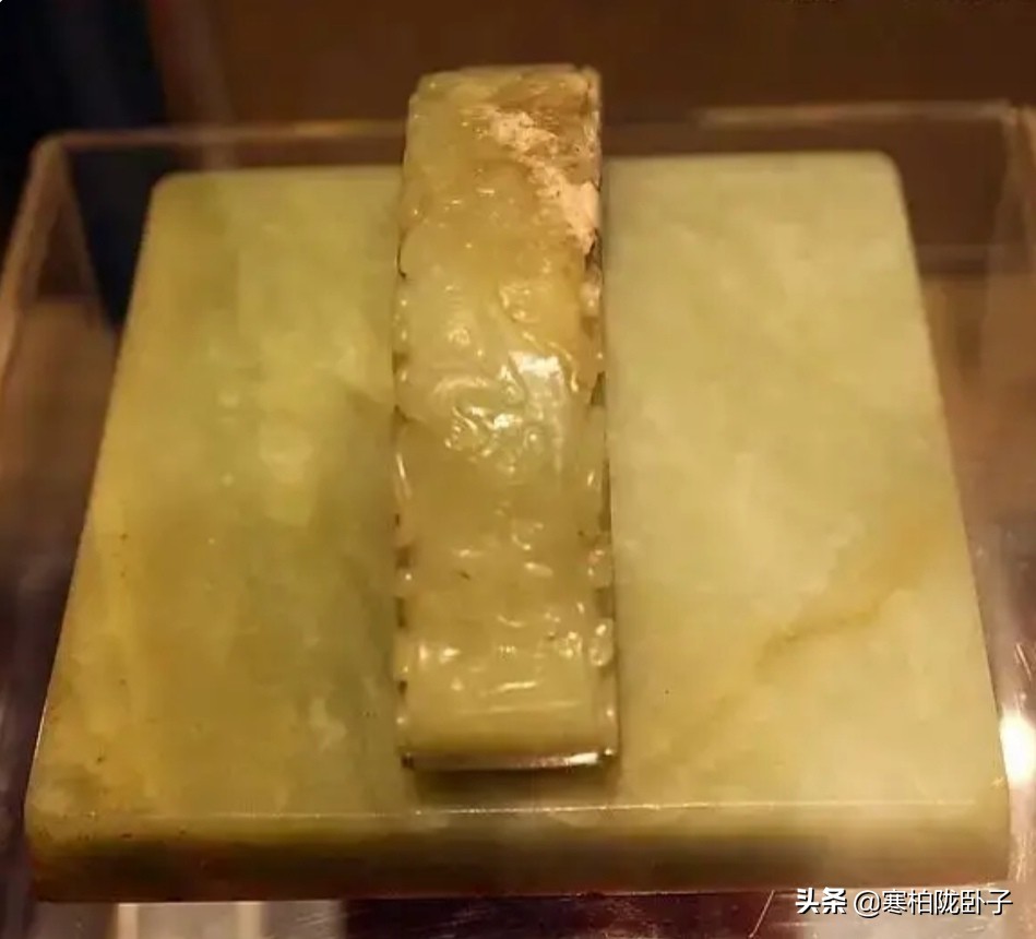 太平天国的“太平玉玺”应该怎么读？玺文中的八位万岁指的是谁？