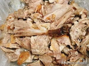 春季养生菜谱，白萝卜鸭架汤，做法简单，美味营养，适合春天