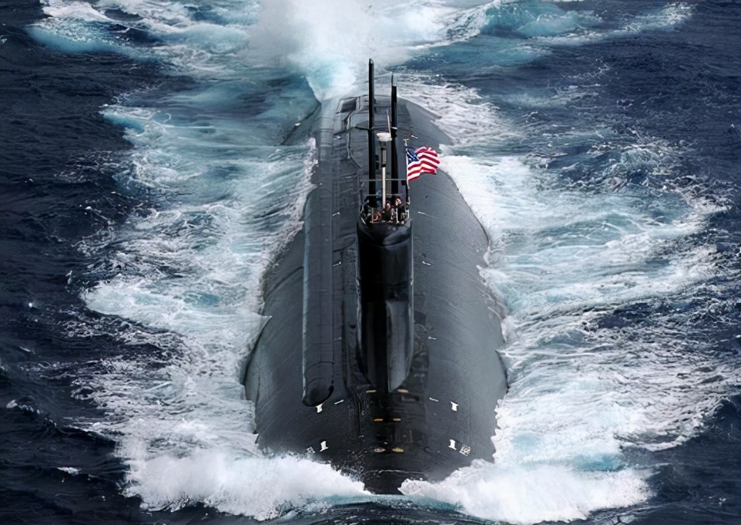 ������Ǳͧ�Ϻ���ײ�¼����з��ܼ�ʱ֪����