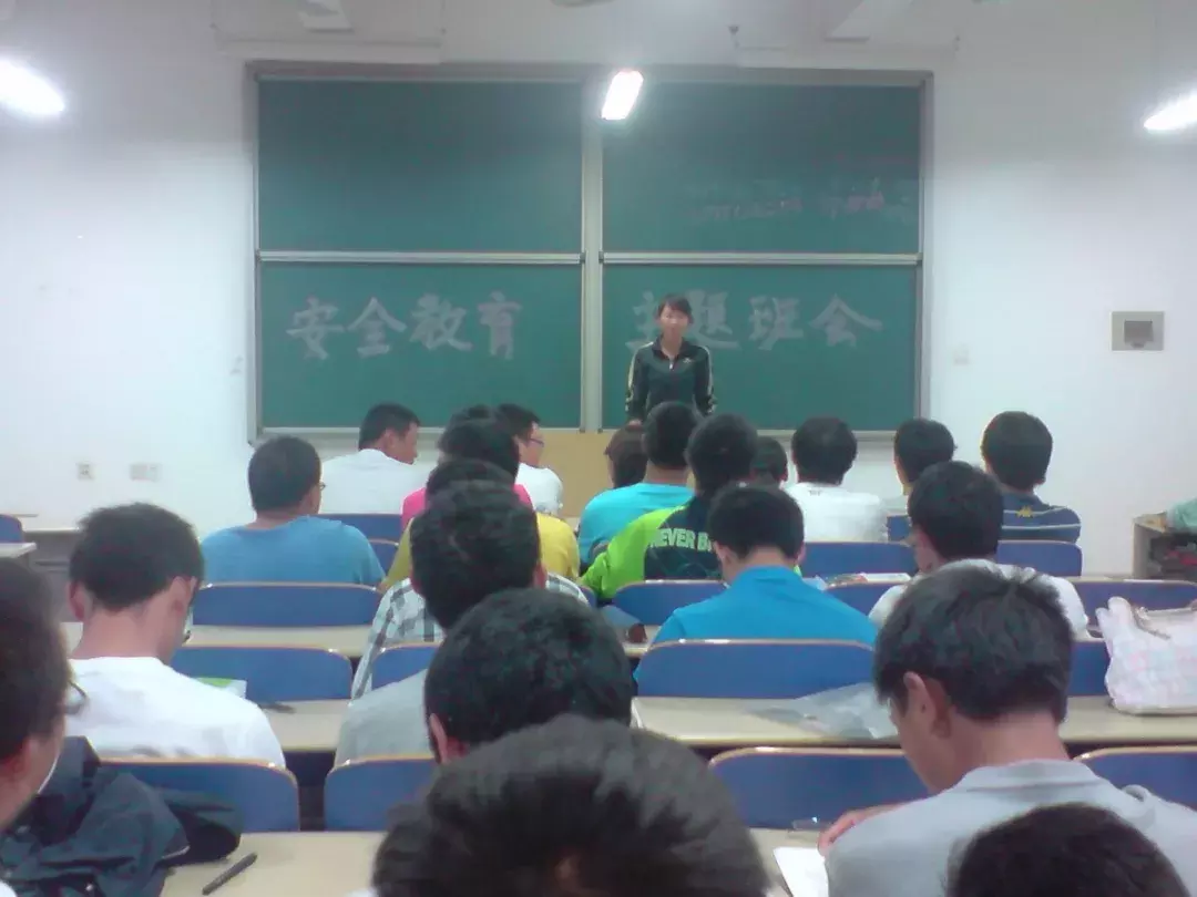 今年，阿克苏将有68位学生被西安工业大学继续教育学院录取