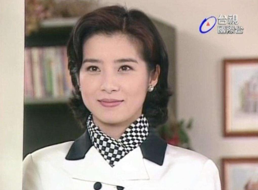 岳翎:被领养的"琼女郎",马景涛都不忍心咆哮,丈夫至今成谜