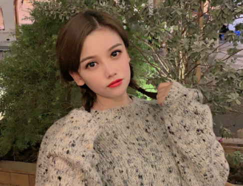 徐婷：全身溃烂医院离世，被8口家人吸血数年，死后姐姐蹭热度？