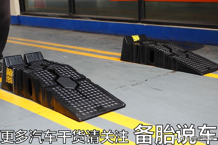几分钟学会自己更换汽车机油，简单步骤轻松搞定