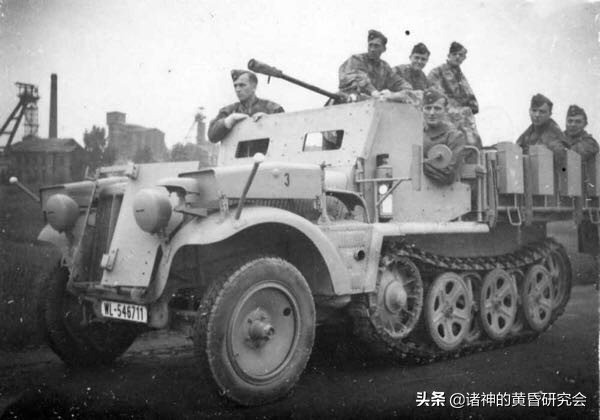 钢铁半人马- 二战德军无装甲半履带车辆全览