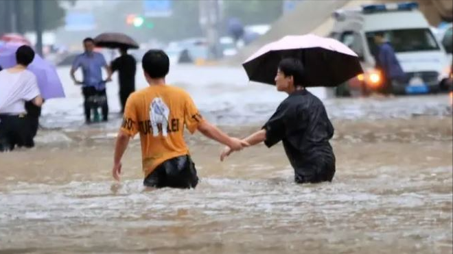 立擎智动大暑祈愿：风雨同舟，共渡难关