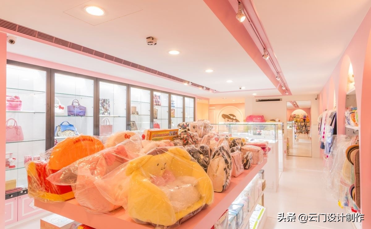 走进城市里的自主品牌店装修！老门市房改造粉红色日系精品专卖店