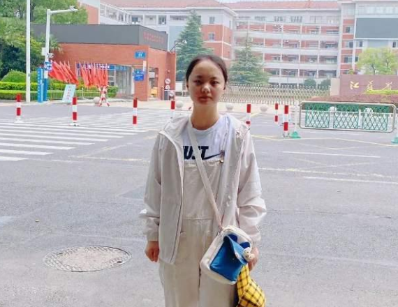 江苏文科状元最新回应：选修B+，清华北大复旦去不了