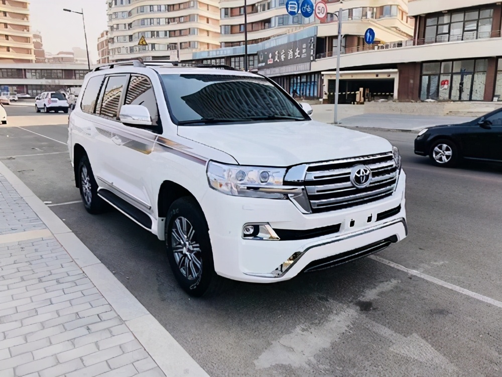 山是山，河是河，为啥越野还得酷路泽？陆巡的强大不无道理