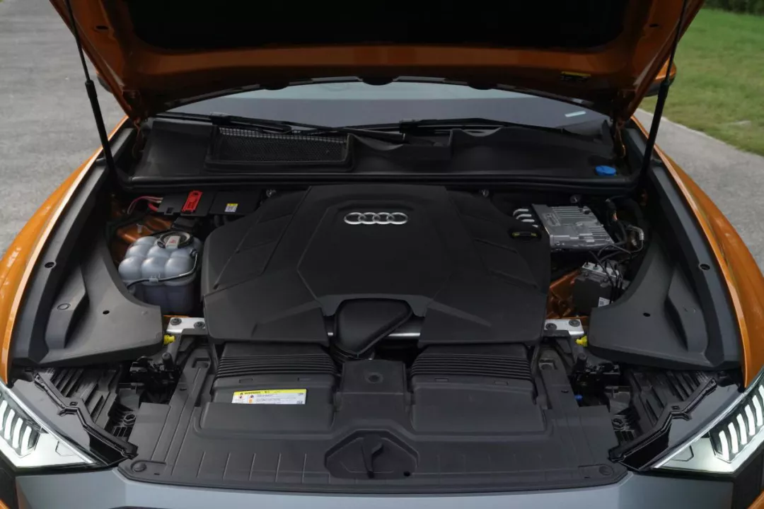 深度试驾奥迪Q8 55 TFSI:能否担起奥迪家族旗舰门面?