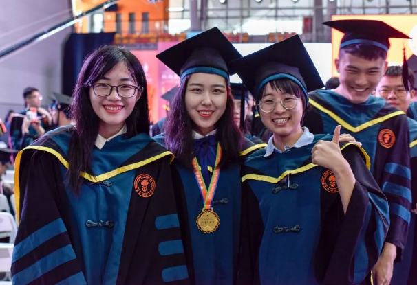 985高校“大洗牌”，清华大学无缘榜首，华中科大排名引争议