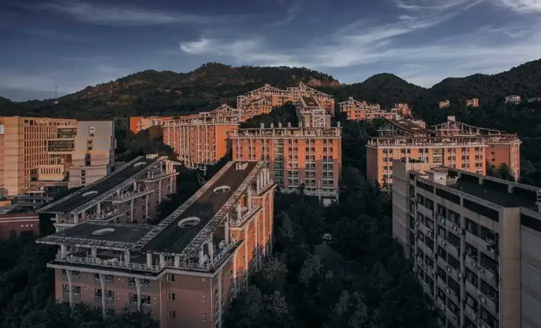 学弟学妹们，快来重庆工商大学看看你们未来四年的家吧