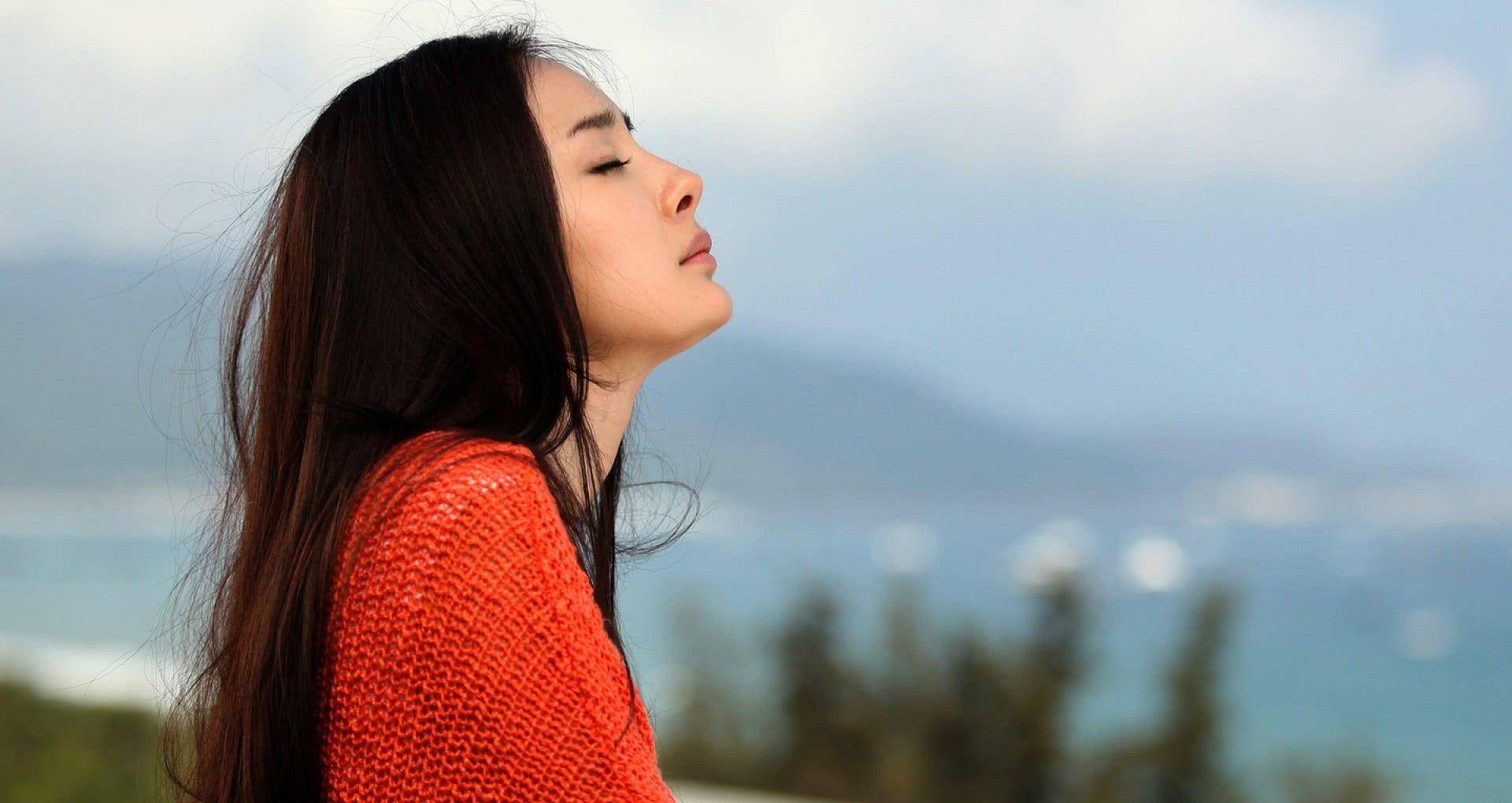 杨幂的黑料比作品还多，是怎么成为商业和演技并存的女演员