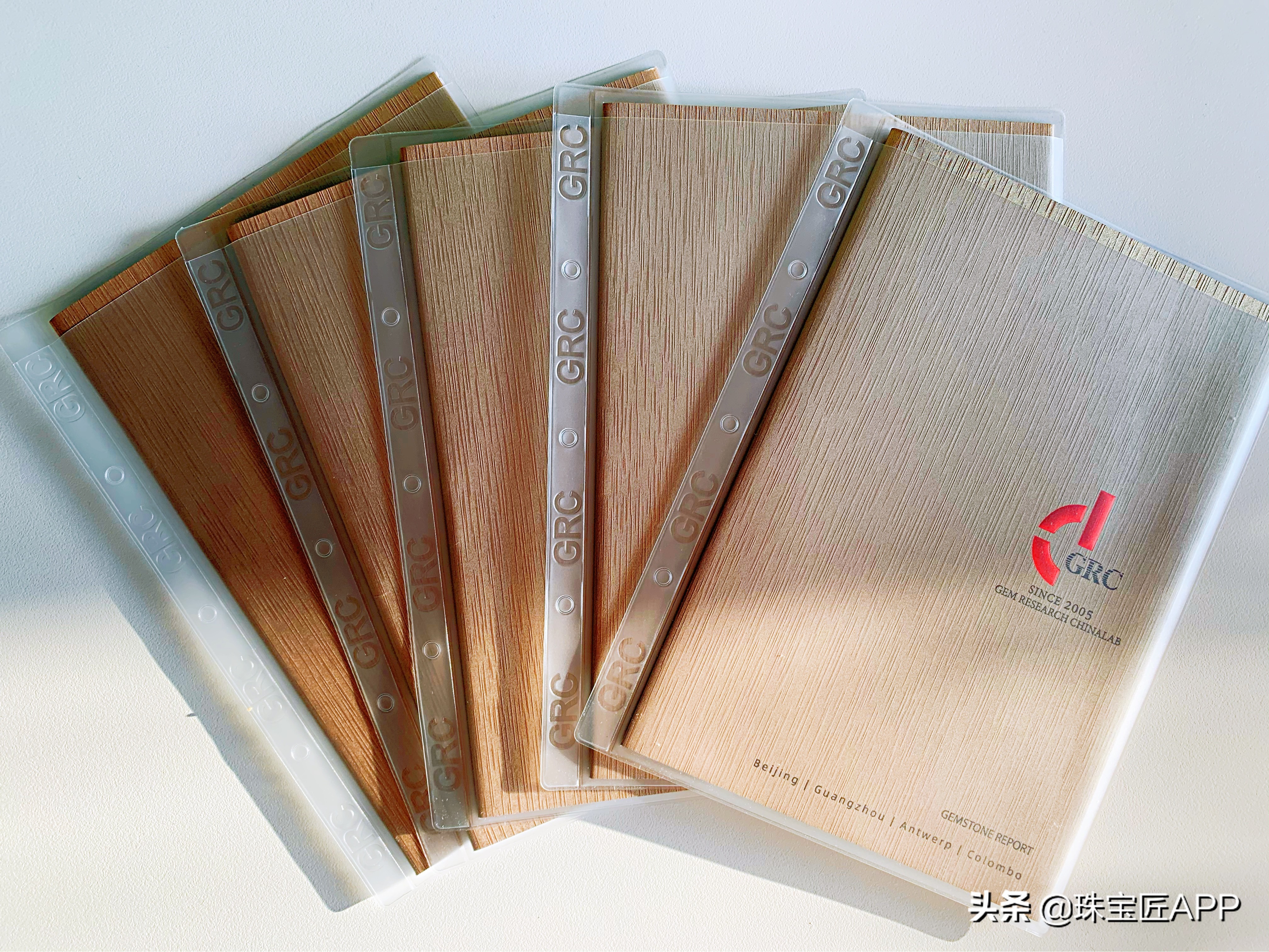 1张证书不到5块钱，拍照就给出？鉴定证书猫腻多，去哪鉴定才靠谱