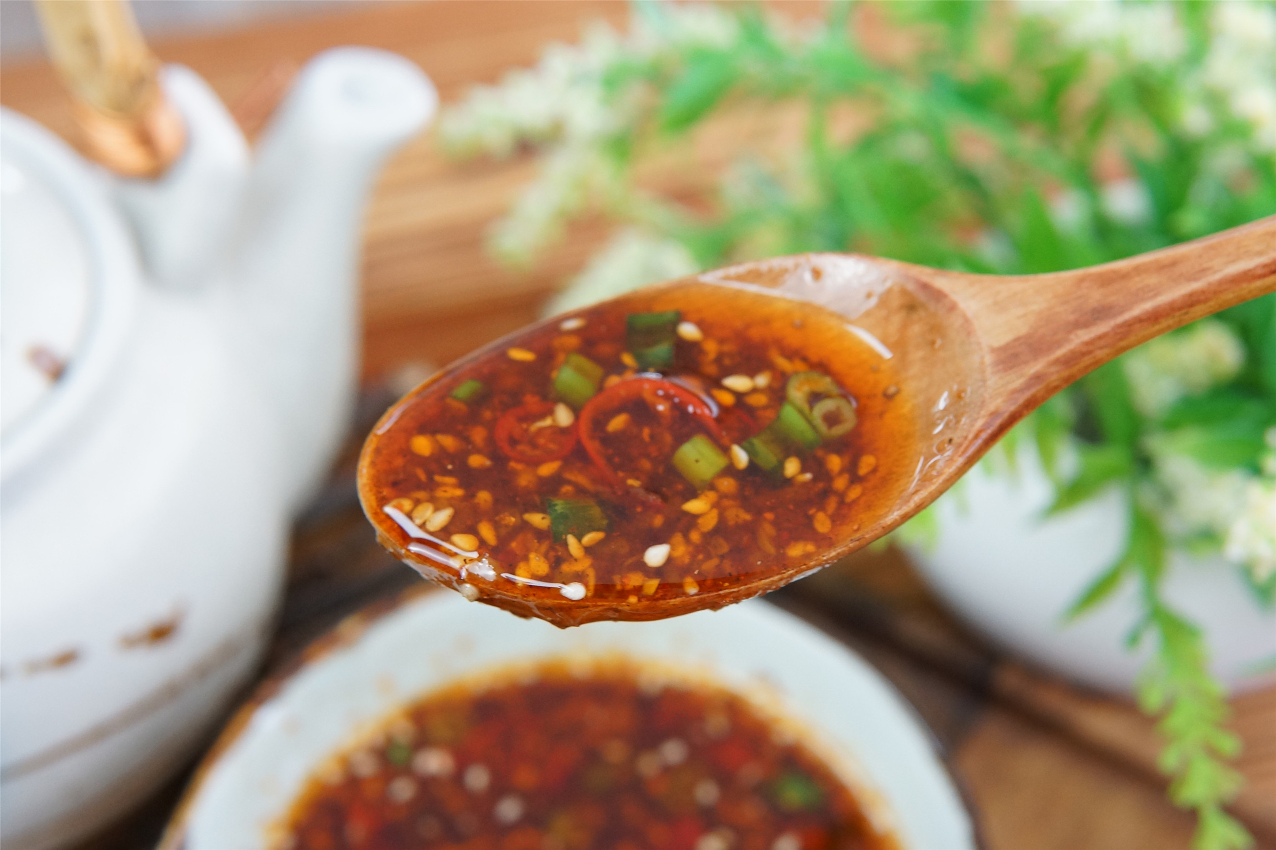 夏天做涼拌菜，学会饭店这3种“万能凉拌汁”，不管拌什么都好吃