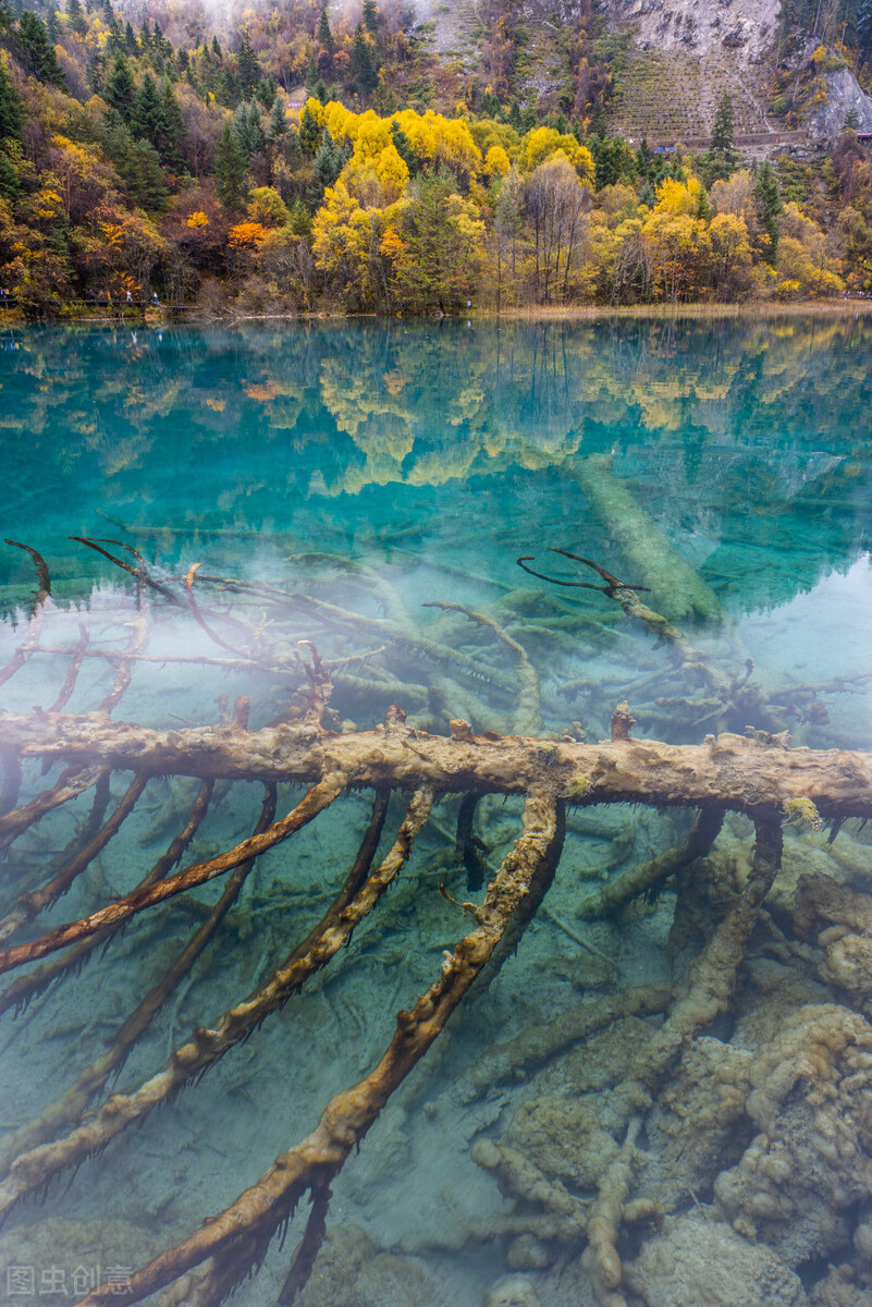 10月这12个颜值高地，已补好了妆，将向世人“卖弄”最美一面