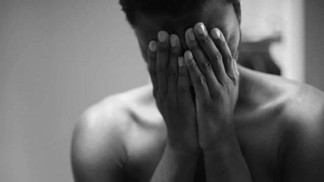 高考状元抢劫10万，被抓时仅花100多元，出狱后考入重点大学