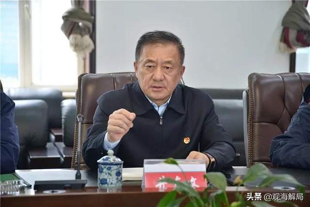 王政山纵容妻子吃