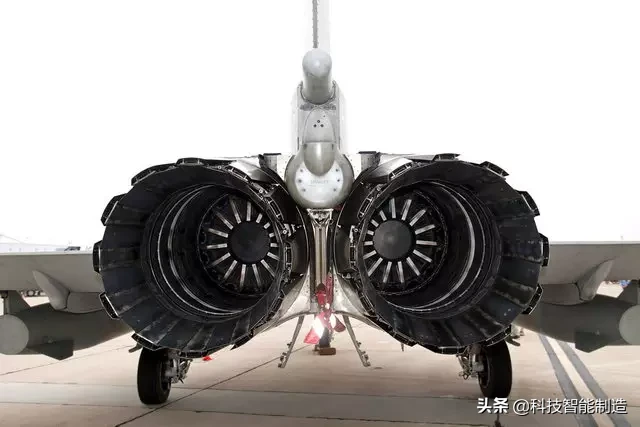 劳斯莱斯联合欧洲四国，研制的先进双转子加力式涡轮风扇发动机