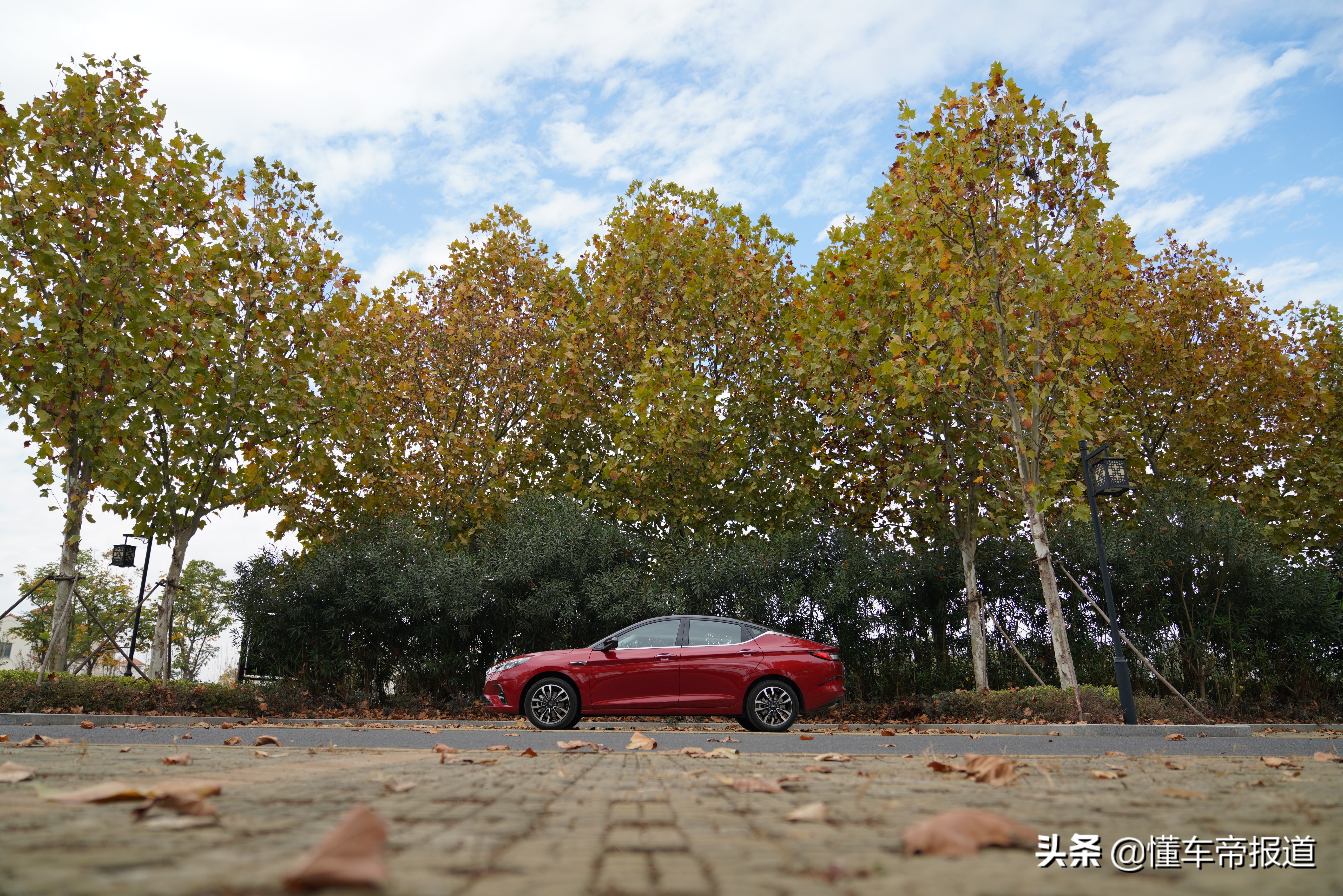 大众生产却对标朗逸，轴距接近B级车！试驾江淮嘉悦A5