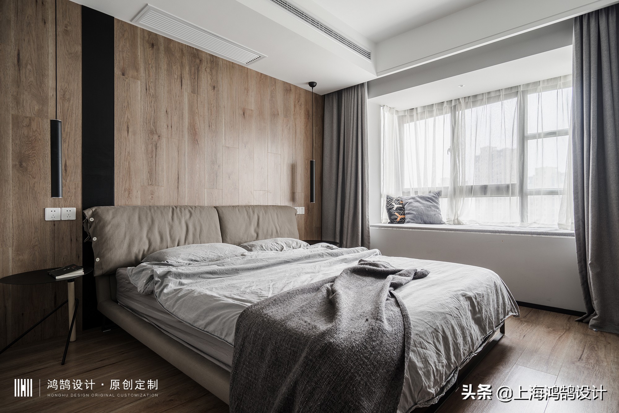 现代+工业风 | 他把餐客厅阳台打通，空间大了不止一倍