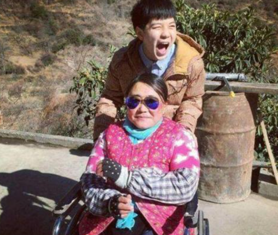 自残吸毒、闪婚闪离、欠债骗钱，一档《变形计》究竟毁了多少孩子