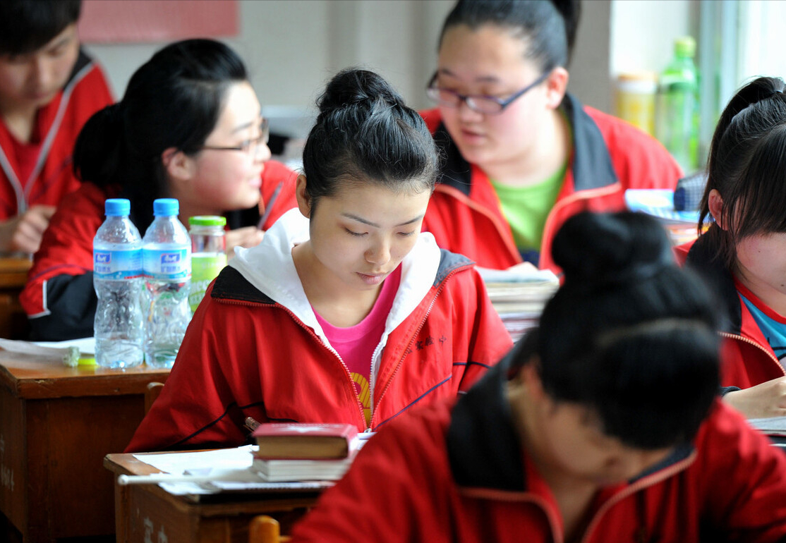 高考成绩档次划分，不同分数段能上什么样档次的大学？学生可自测