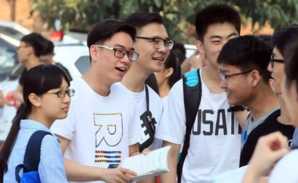 大学里花钱如流水的专业，家里没矿的建议谨慎报考，土豪家庭随意