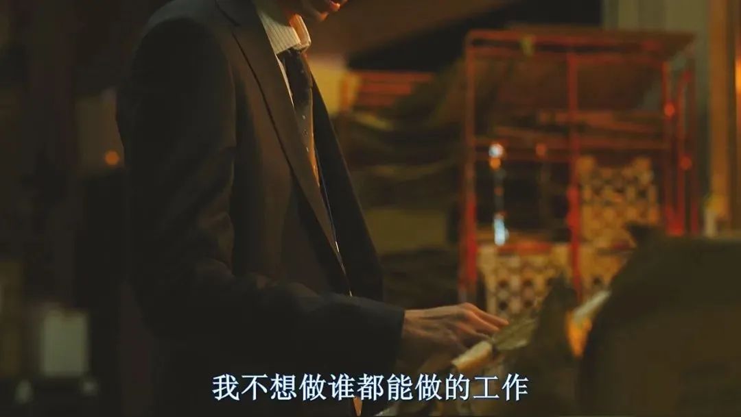 生而平凡，爱且勇敢