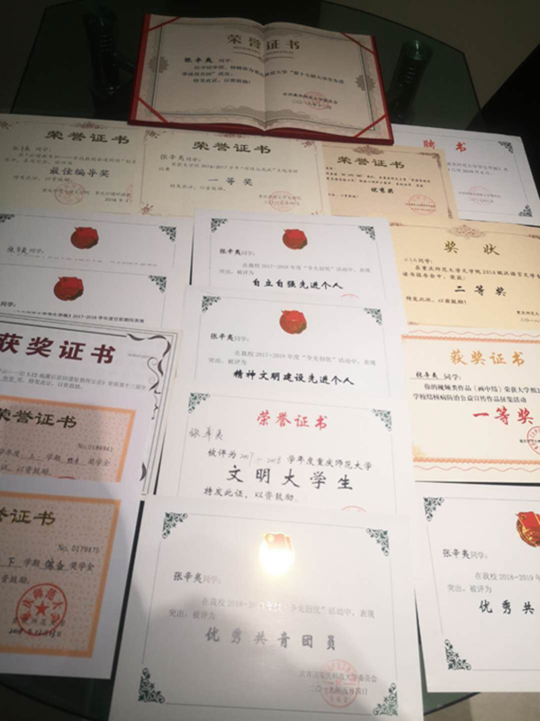 她在汶川地震中失去亲人，超重本线50分考上大学，如今毕业回家乡当老师！